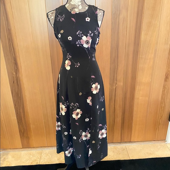 Floral black maxi/midi dress with slit - Picture 1 of 9
